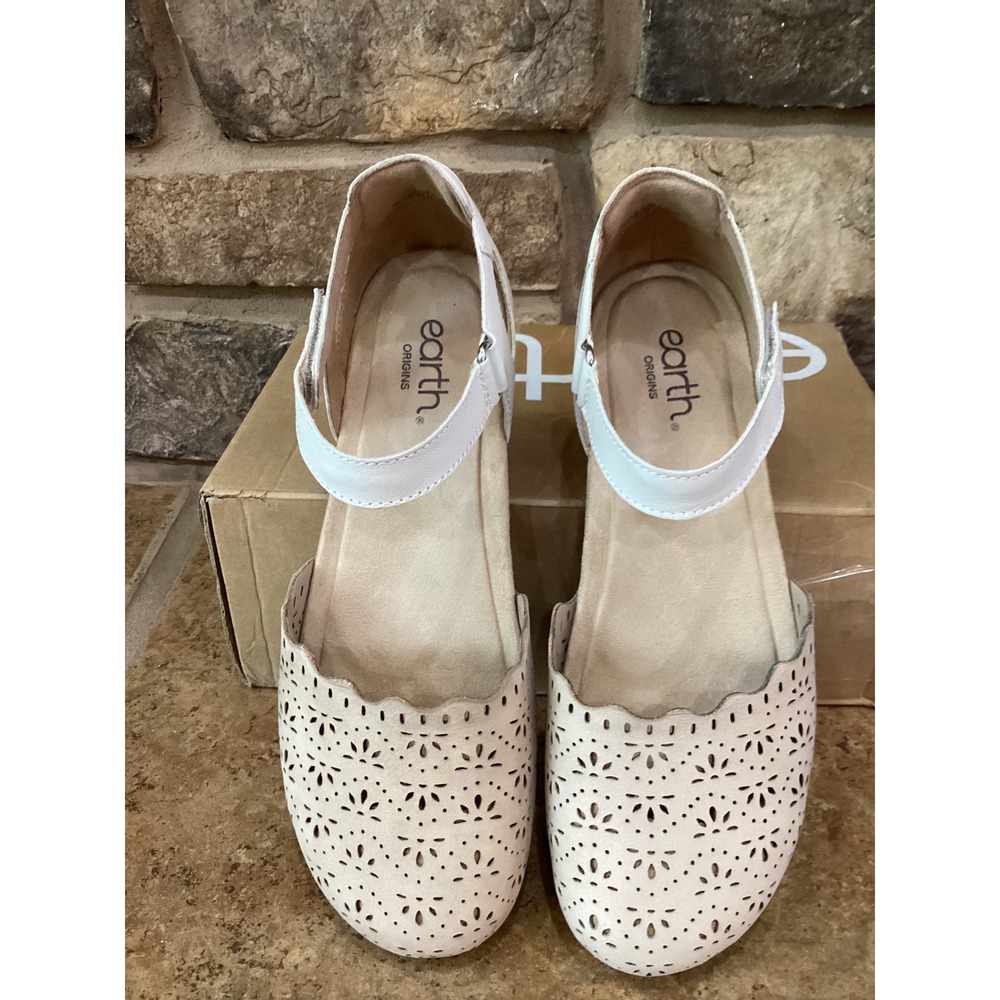 Earth Origins Etbetti Ivory Leather Laser Cut Mary Jane Flats Size 10M New - Picture 3 of 8